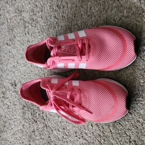 6 1/2 Adidas pink sneakers. Like new